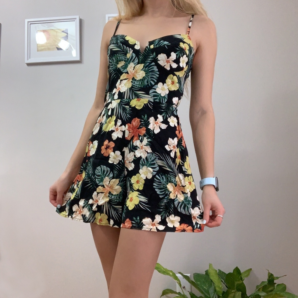 Floral Romper (NWT)